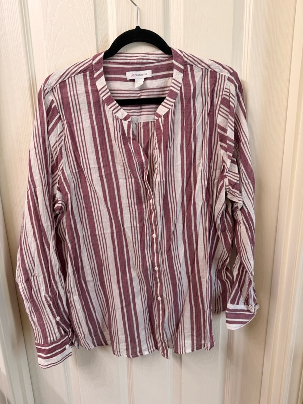 EUC Liz Claiborne White and Dusty Rose Striped Button-Front Top XL